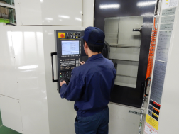 機械加工部門